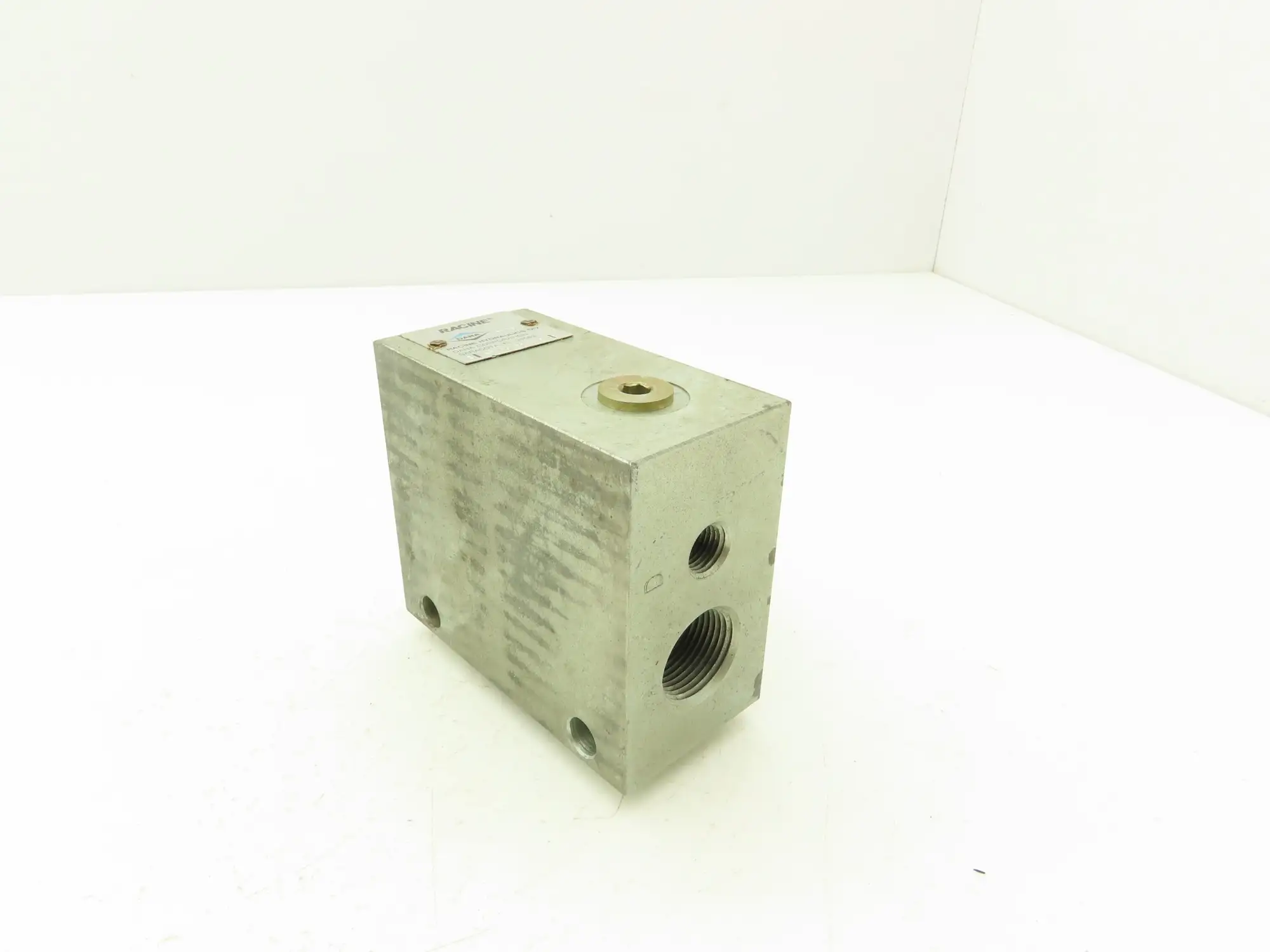 Dana 987618 Hydraulic Manifold Block W Flow Control Valve