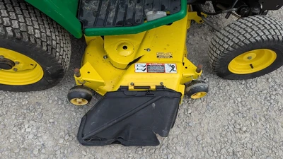 USED JOHN DEERE 425