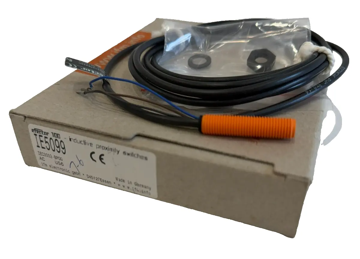 NEW IFM EFECTOR IEC3002-BPOG PROXIMITY SENSOR IE5099 IEC3002BPOG