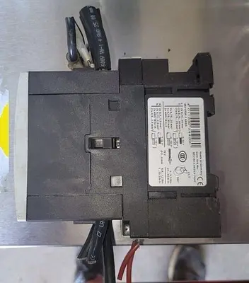 USED SIEMENS 3RT1034-1A