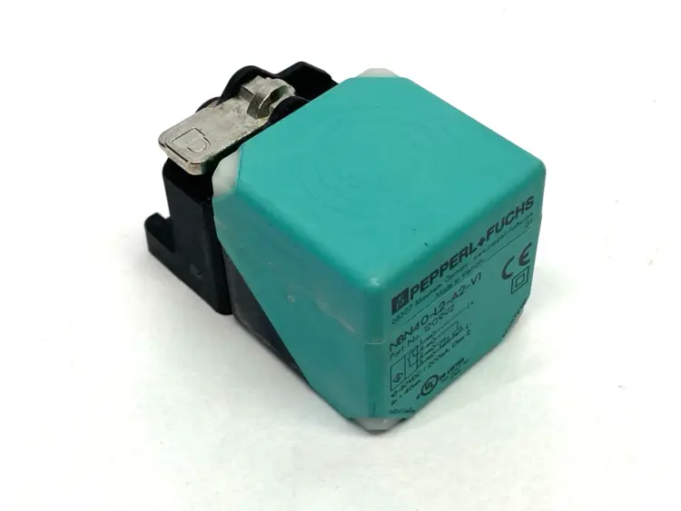 Used PEPPERL+FUCHS INDUCTIVE PROXIMITY SENSOR 120992 Proximity Sensors | Maverick Industrial Sales #1099744