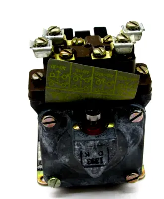 NEW SQUARE D 9050-AO-10D PNEUMATIC TIMER SERIES A 9050AO10D