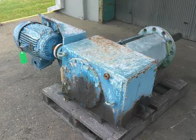 SPC9258  Agitator 15 hp Chemineer top mount agitator