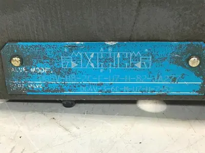 USED TOKIMEC DG5V-H8-2C-E-U7-H-82-JA277