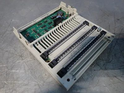 New | in-Stock SCHNEIDER ELECTRIC 170ADM37010 PLC Input & Output Ohio US | HGR 24 #879799