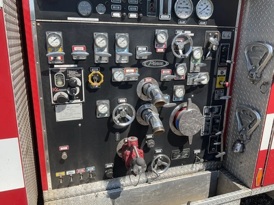 Used 1995 PIERCE SABER Fire Trucks Michigan US | Miedema Asset Management Group #1308087