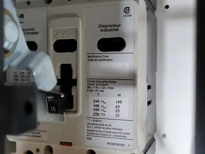 USED EATON CUTLER-HAMMER SVX002A1-5A4N1