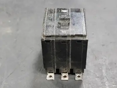 USED SQUARE D QO320