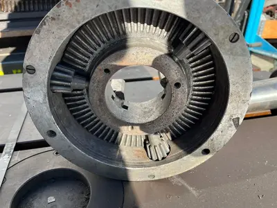 USED CHUCKS DIA 250 MM / BORE 80 MM
