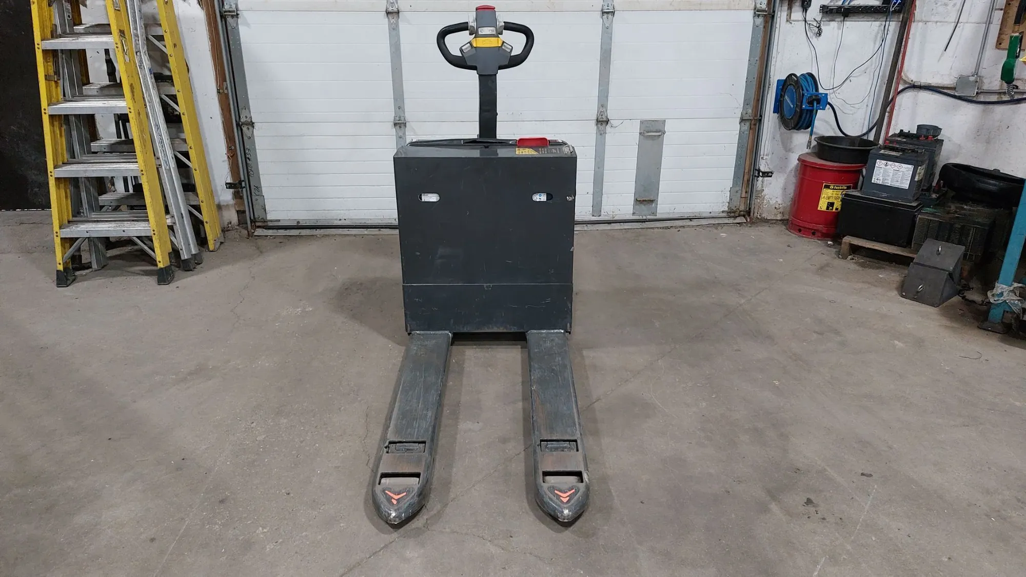 USED 2019 UNICARRIERS WLXT2W7S22V