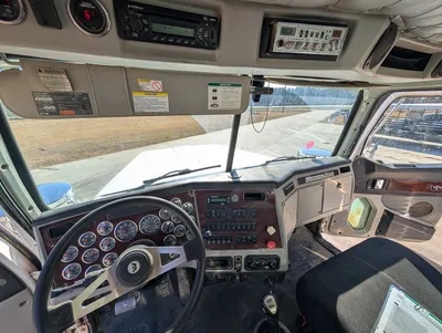 2015 TORNADO f3 Hydro Excavator | VacSource (4)