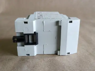 NEW MEGACON ELR-3C