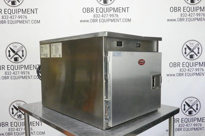 FWE COUNTERTOP HEATING HOLDING CABINET MODEL HCL-1826-4-CHIP (HINGES FROM LEFT TO RIGHT)