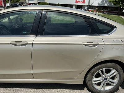 USED 2018 FORD FUSION