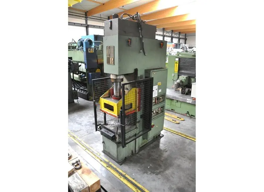 USED CAVENAGHI & RIDOLFI 60 TON