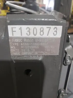 Used 2012 FANUC M900IB/700 6 AXIS CNC ROBOT WITH R30IB CONTROLLER  & 7TH AXIS 15' LONG TRACK. Robots | Harbor Machinery Inc. #1283286