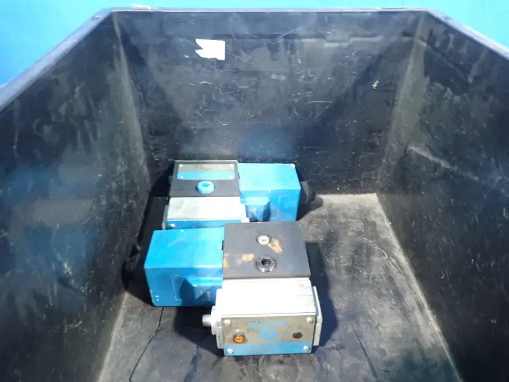USED VICKERS PA4DG4S4LW012AH60S558
