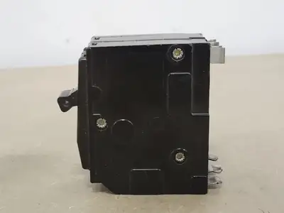 Used SQUARE D QO230 Switchgears British Columbia CA | Lenmark #835378