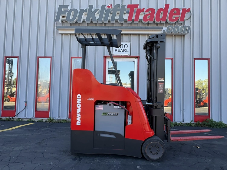 Used 2017 RAYMOND 425-C40TT Misc Forklifts Wisconsin US | Forklifttrader.com #1538011
