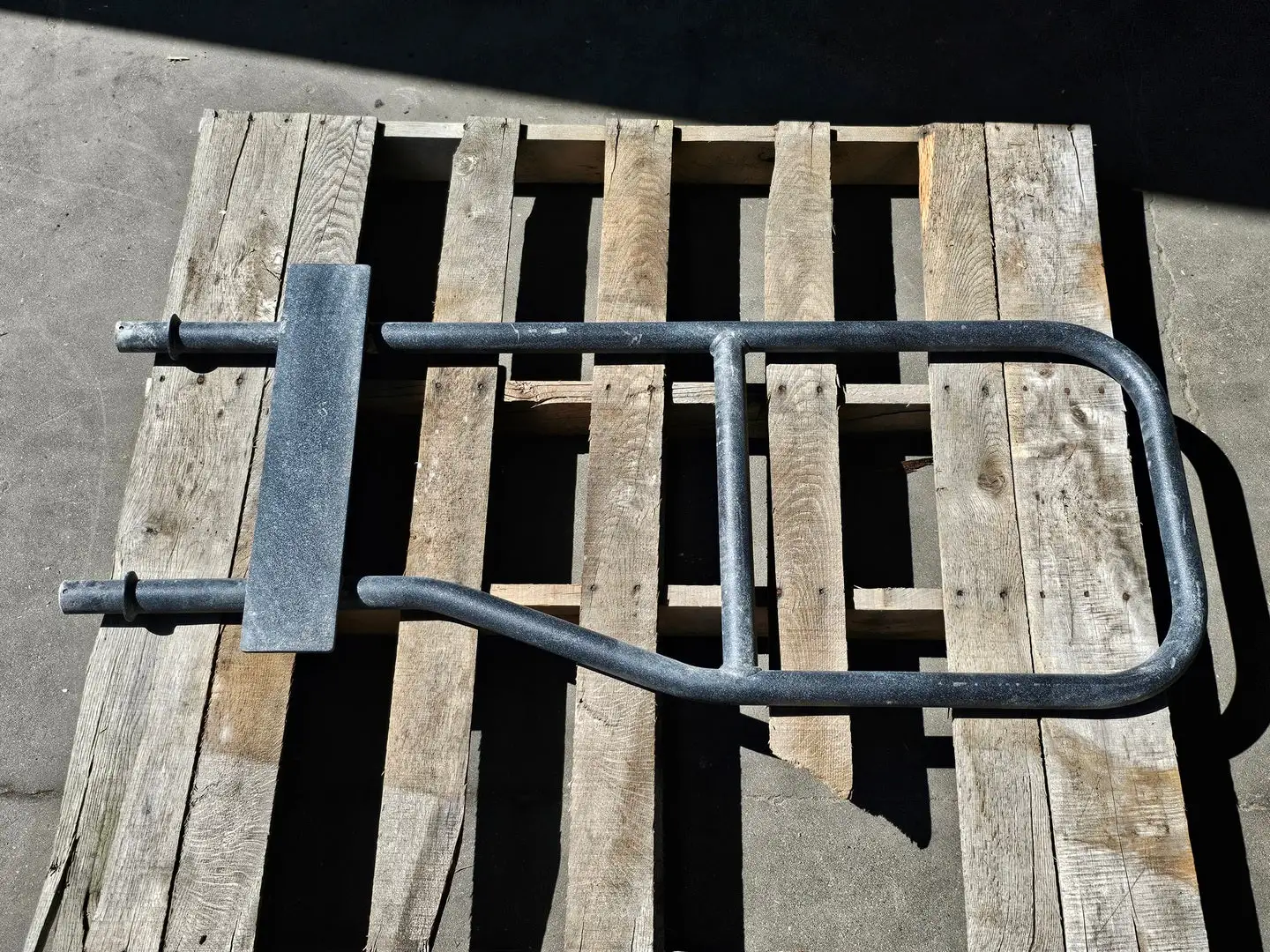 Toromont SS1142 Handrail ED M18251, for CAT 390F