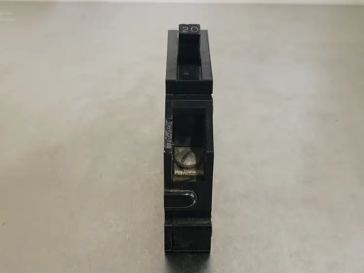 Used SYLVANIA Q120 Switchgears British Columbia CA | Lenmark #241507