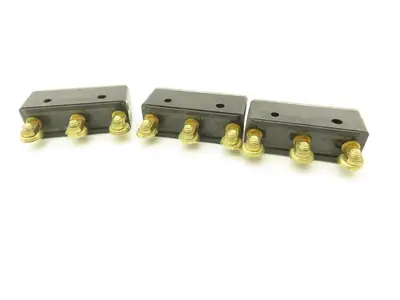 Honeywell BZ-2R5551-P4 Micro Switch Pin Plunger 15A 125/250/480VAC Lot of 3