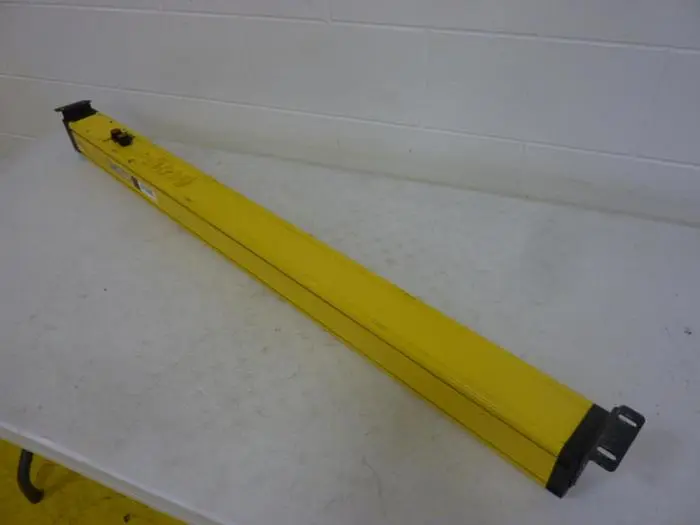 Used STI MG46SR-30-1215-R-A1-FD2 Light Curtains & Grids Michigan US | Ideal Machinery #691363