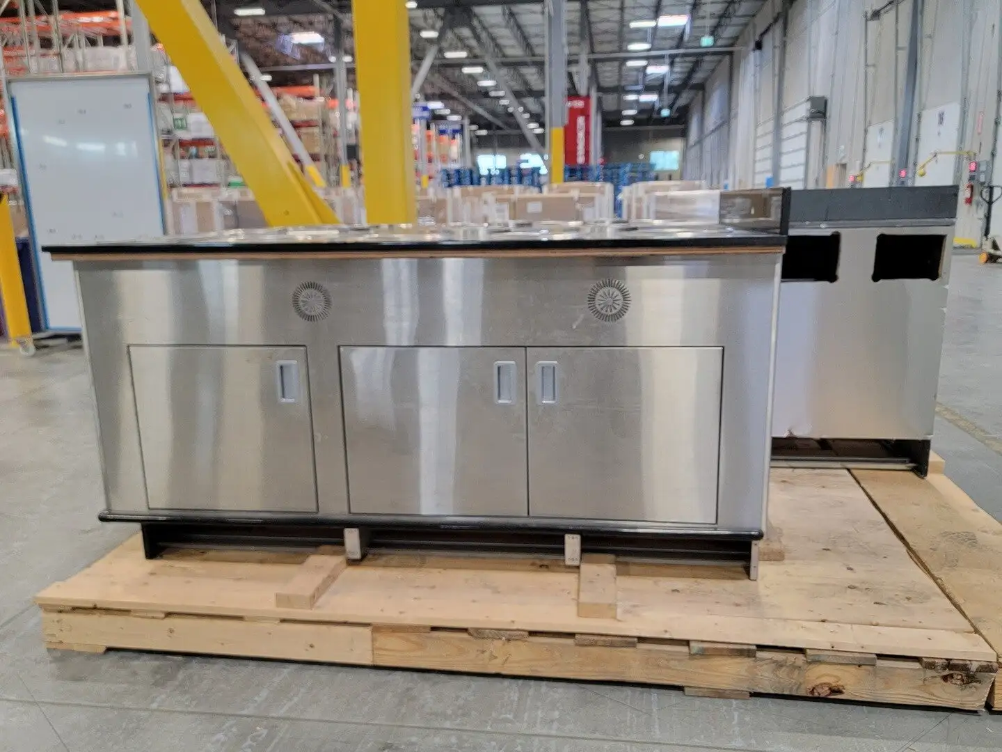 USED 2018 HILLPHOENIX CWC8H