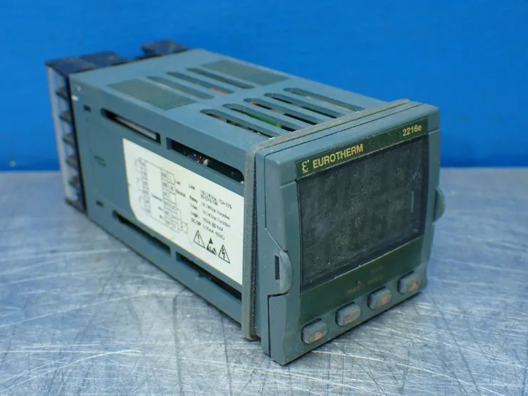 Used EUROTHERM 2216E/AL/VH/R1/R1/RF/2YM/ENG/XXXXX/EU0523 Temperature Controls Ohio US | HGR 24 #802926
