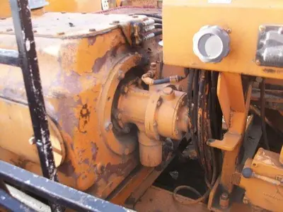 USED 1980 FORD 8000 TANDEM AXLE OILFIELD PUMP / KILL TRUCK