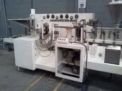 Bartelt automatic pouch former