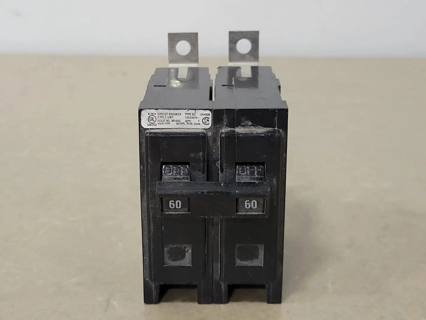 USED EATON CUTLER-HAMMER BAB2060