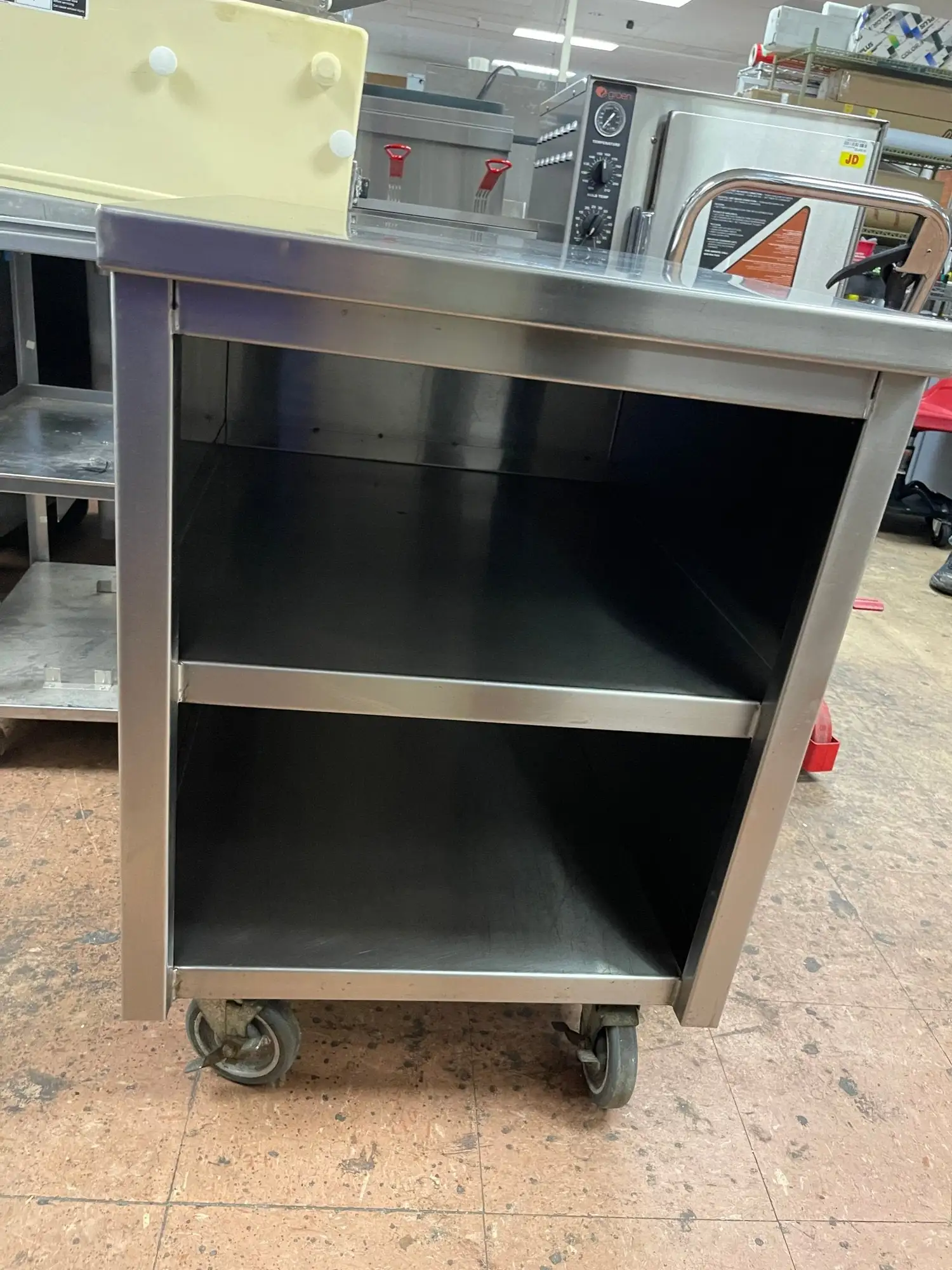 Used Falcon Restaurant Supply Used 24"X 32" Stainless Steel Cart Equipment Stand with Casters Restaurant Equipment (Miscellaneous) Illinois US | Falcon Restaurant Supply #1375070