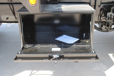Used 2019 VOLVO VHD64B200 Vacuum Truck Texas US | Roll Off Truck World #1491998
