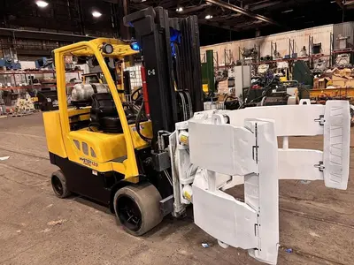 12,000 POUND HYSTER S120FTPRS FORKLIFT WITH 72" CASCADE CLAMP