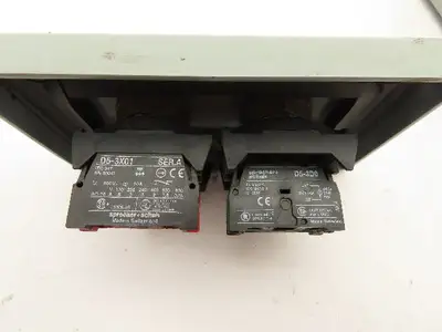 Rittal Electromate E7PBGM Pushbutton Box Enclosure Red and Illuminated Green
