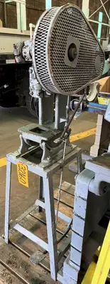 Used FAMCO 40 O.B.I. Presses Ohio US | CW WOOD MACHINERY #1183823