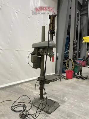 Used DELTA 124-2783 Drills Michigan US | Vander Ziel Machinery Sales #482550