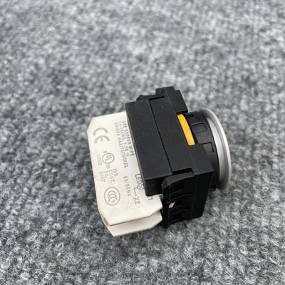 Used IDEC CW4P-1EQ4A Industrial Controls California US | Davliegogo LLC #1706558