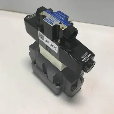 USED TOKIMEC VICKERS DG5V7-2C-E-P7-H-80-JA
