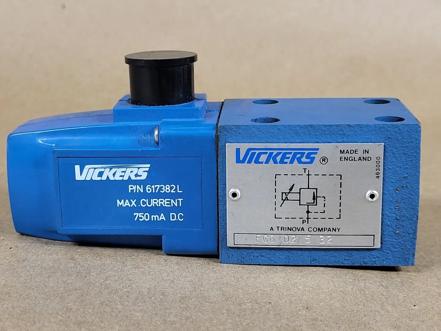 NEW VICKERS ECG 02 5 32