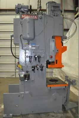 USED 1974 NIAGARA ES 75