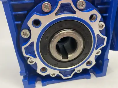 Used Motovario Right Angle Worm Gear Reducer 4002981 Speed Reducers Michigan US | Maverick Industrial Sales #1392457