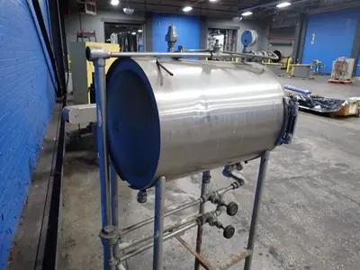 American Sterilizer Company 17" X 17" X 24" Vacuum Pressure Vessel