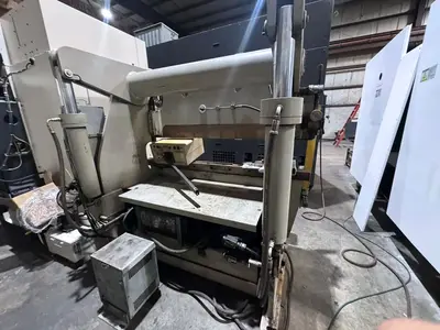 USED 1988 ACCURPRESS 7606