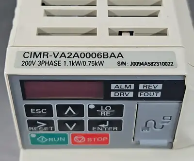 USED Yaskawa Yaskawa CIMR-VA2A0006BAA