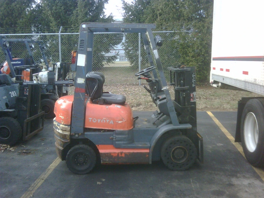 USED TOYOTA 5000 LBS