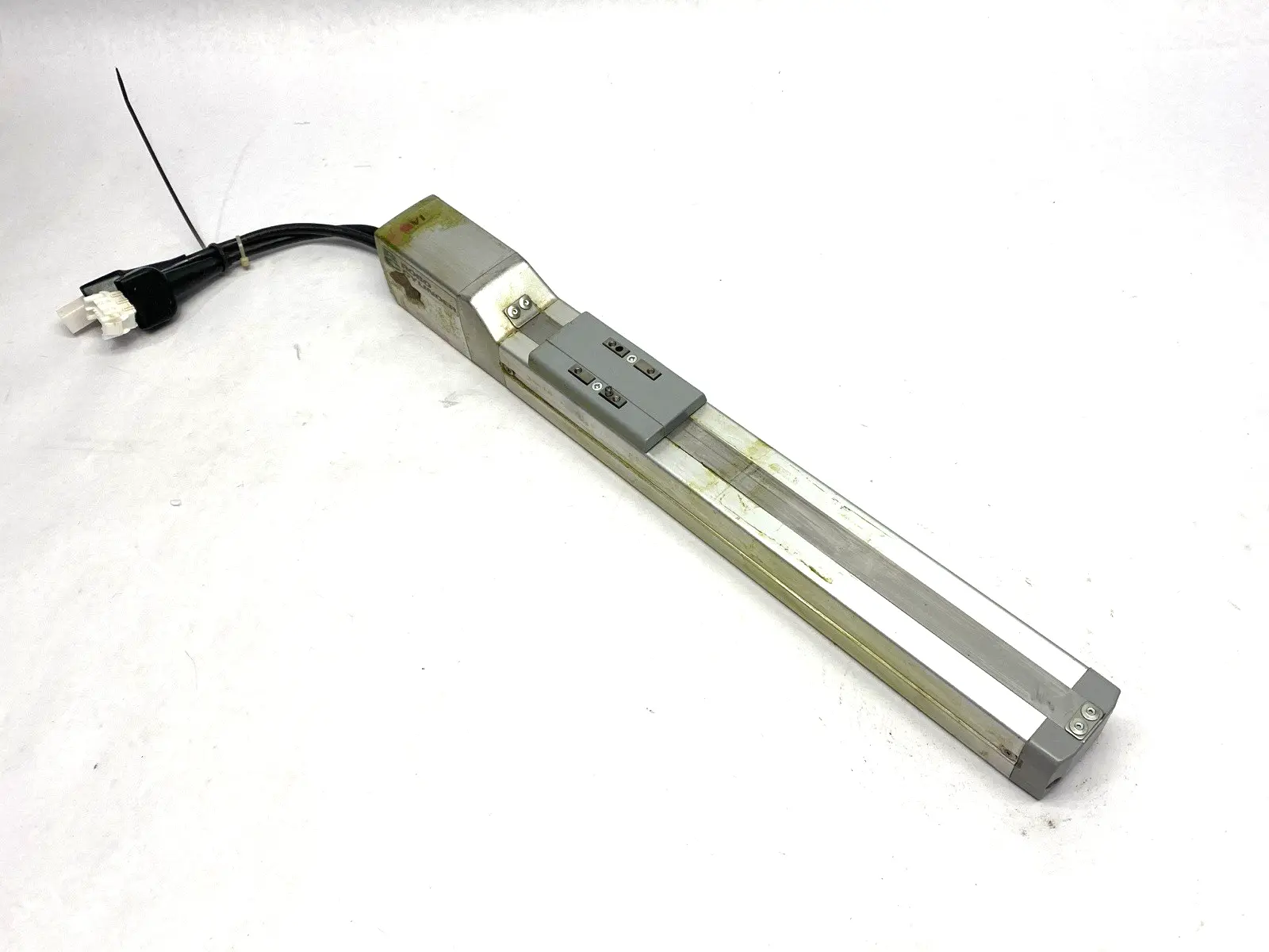 USED IAI ROBO CYLINDER LINEAR ACTUATOR 250MM STROKE