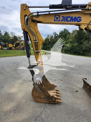 USED 2022 XCMG XE55U