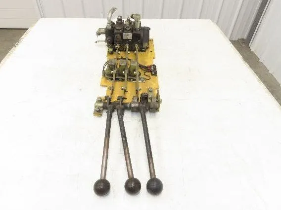 Used HUSCO HYSTER _UNKNOWN_ Forklift Attachments | Arrow Industrial #563064